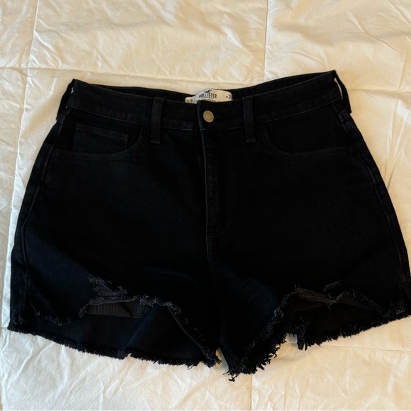 Hollister sz 29 Curvy Ultra High Rise Mom Short - Picture 1 of 3